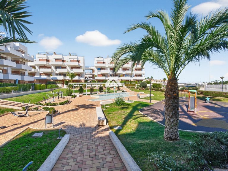 Apartment for Sale in Lomas de Cabo Roig Orihuela Costa, Alicante 50