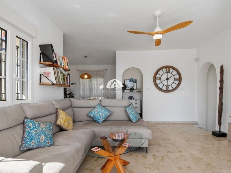 Villa for Sale in Las Ramblas Orihuela Costa, Alicante 5