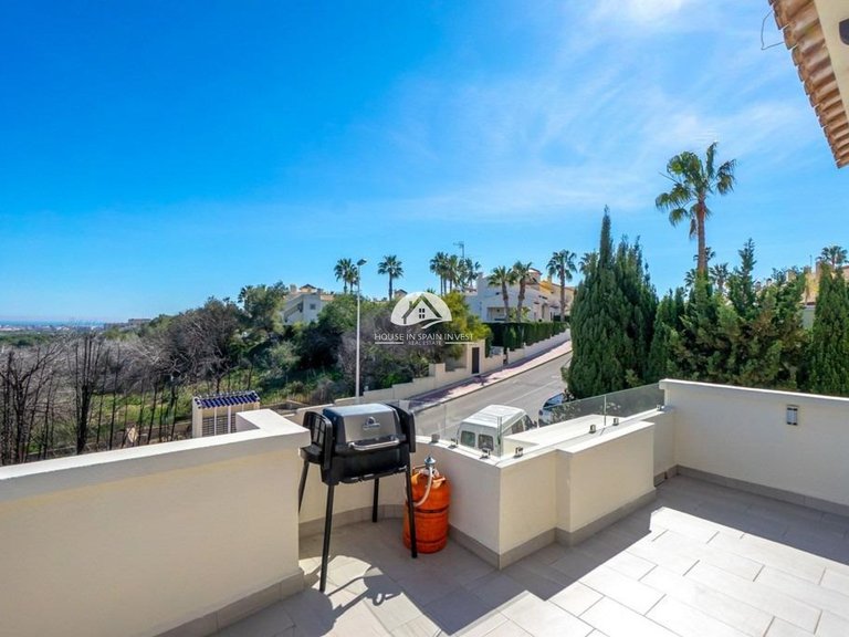 Villa for Sale in Las Ramblas Orihuela Costa, Alicante 25