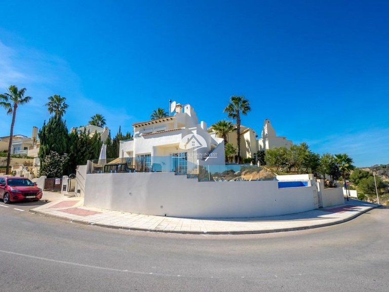Villa for Sale in Las Ramblas Orihuela Costa, Alicante 40
