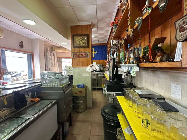 Commercial for Sale in Centro Torrevieja, Alicante 5