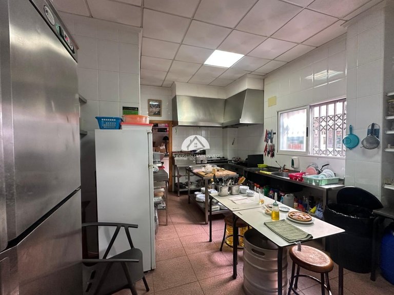 Commercial for Sale in Centro Torrevieja, Alicante 17