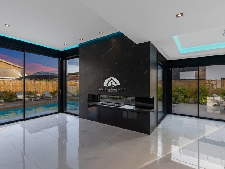 Villa for Sale in La Siesta - El Salado - Torreta Torrevieja, Alicante 12