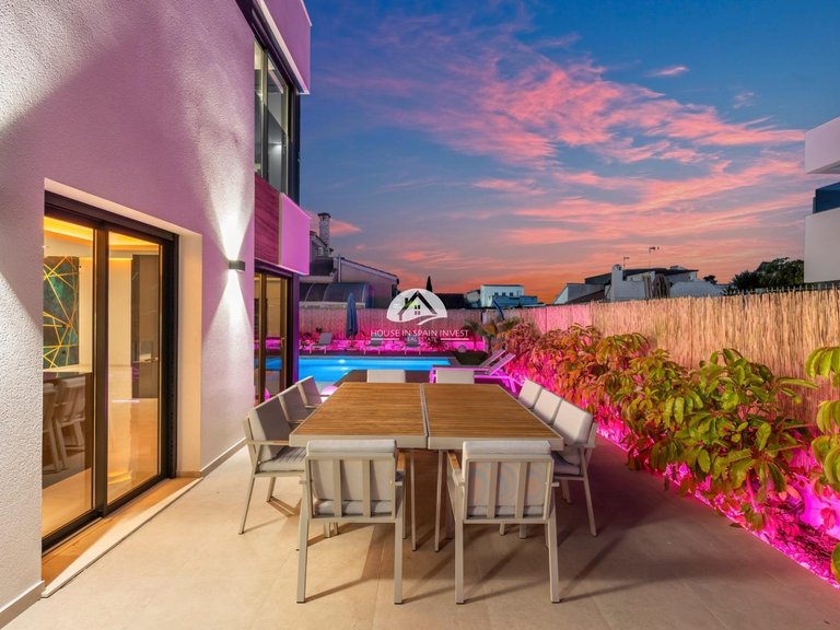 Villa for Sale in La Siesta - El Salado - Torreta Torrevieja, Alicante 16