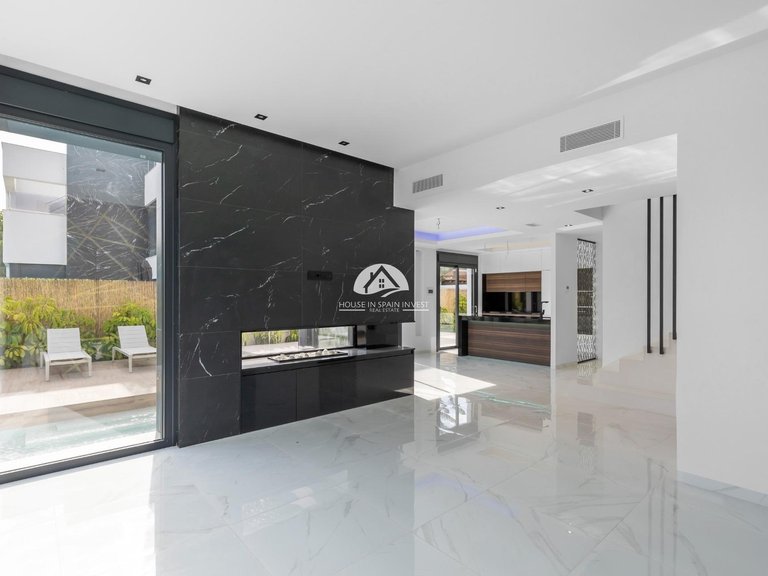 Villa for Sale in La Siesta - El Salado - Torreta Torrevieja, Alicante 33