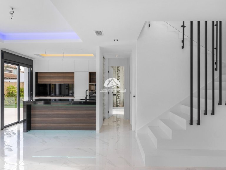 Villa for Sale in La Siesta - El Salado - Torreta Torrevieja, Alicante 40