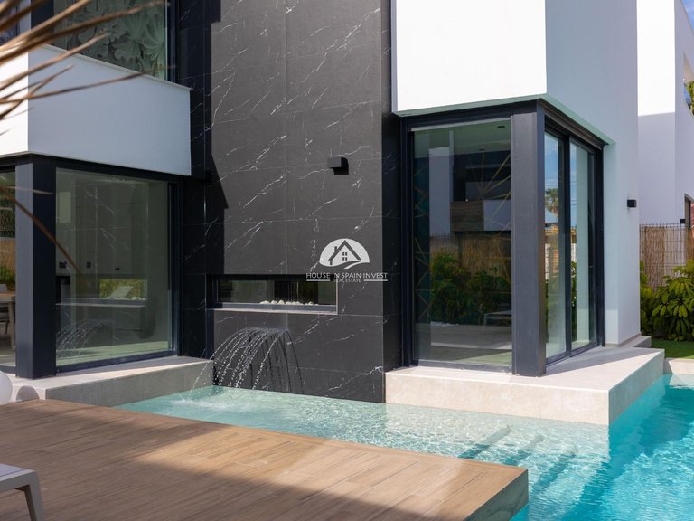 Villa for Sale in La Siesta - El Salado - Torreta Torrevieja, Alicante 50