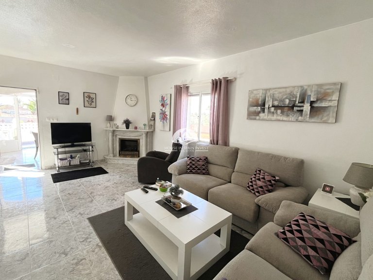 Villa for Sale in Monte Azul Benijofar, Alicante 11