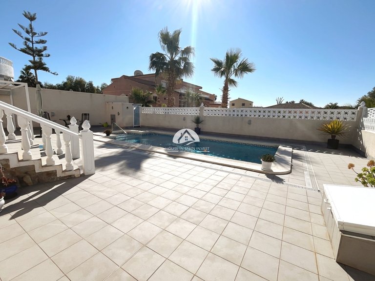 Villa for Sale in Monte Azul Benijofar, Alicante 30