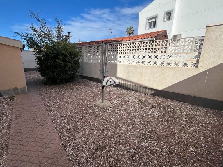 Villa for Sale in Monte Azul Benijofar, Alicante 32