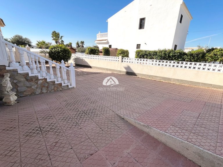 Villa for Sale in Monte Azul Benijofar, Alicante 35