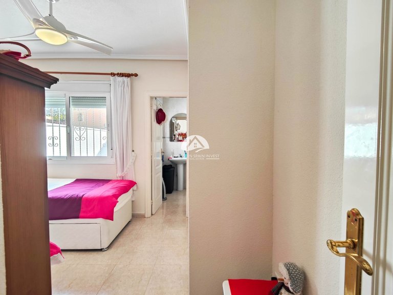 Villa for Sale in Rojales Rojales - Ciudad Quesada, Alicante 40