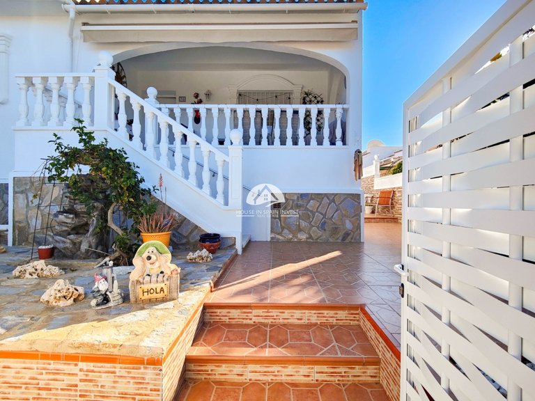 Villa for Sale in Rojales Rojales - Ciudad Quesada, Alicante 3