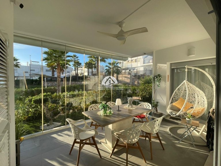 Apartment for Sale in Vistabella Vistabella Golf, Alicante 1