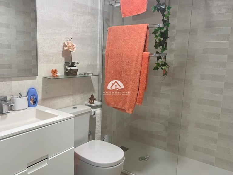 Apartment for Sale in Vistabella Vistabella Golf, Alicante 11