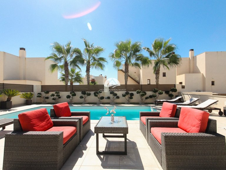 Villa for Sale in Aguas Nuevas - Sector 25 Torrevieja, Alicante 5