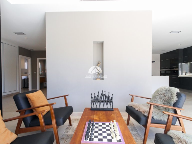 Villa for Sale in Aguas Nuevas - Sector 25 Torrevieja, Alicante 18