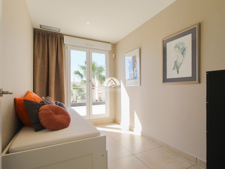 Villa for Sale in Aguas Nuevas - Sector 25 Torrevieja, Alicante 42