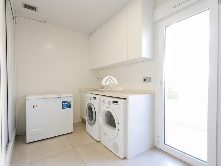 Villa for Sale in Aguas Nuevas - Sector 25 Torrevieja, Alicante 49