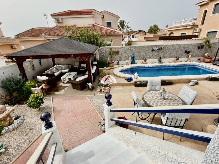 Villa for Sale in Ciudad Quesada Rojales - Ciudad Quesada, Alicante 2