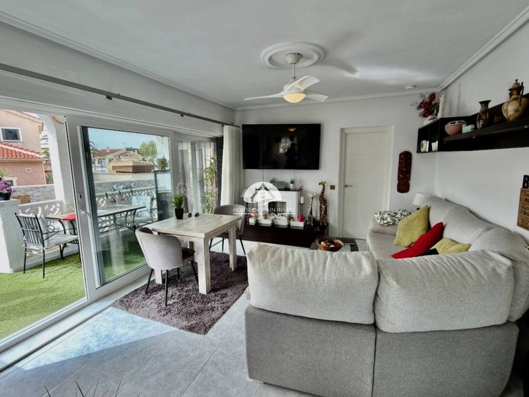 Villa for Sale in Ciudad Quesada Rojales - Ciudad Quesada, Alicante 5