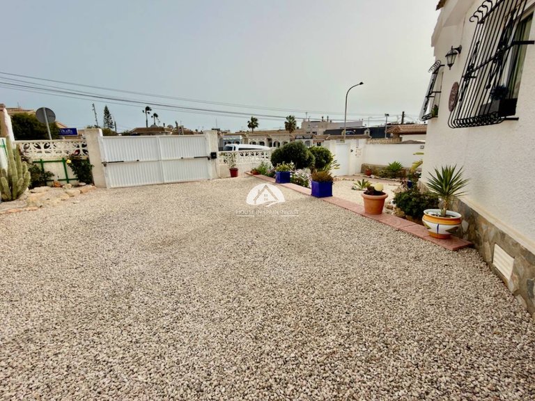 Villa for Sale in Ciudad Quesada Rojales - Ciudad Quesada, Alicante 15