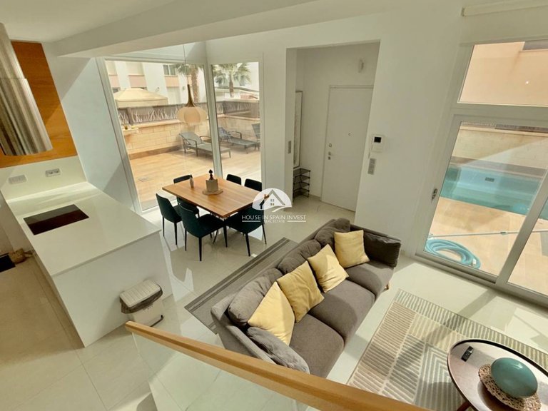 Villa for Sale in Ciudad Quesada Rojales - Ciudad Quesada, Alicante 9