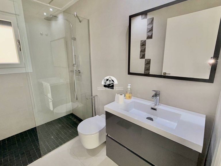 Villa for Sale in Ciudad Quesada Rojales - Ciudad Quesada, Alicante 15