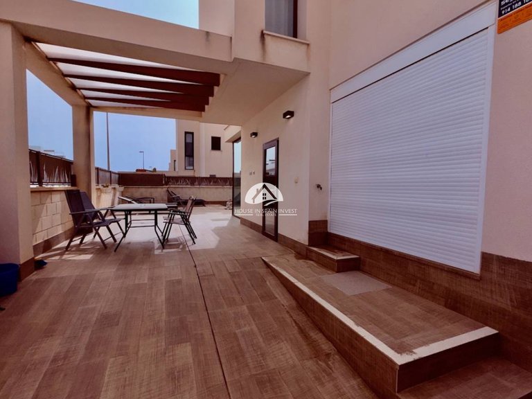 Villa for Sale in Ciudad Quesada Rojales - Ciudad Quesada, Alicante 26