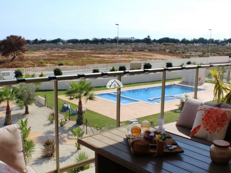 Apartment for Sale in Villamartín - Las Filipinas Orihuela Costa, Alicante 2