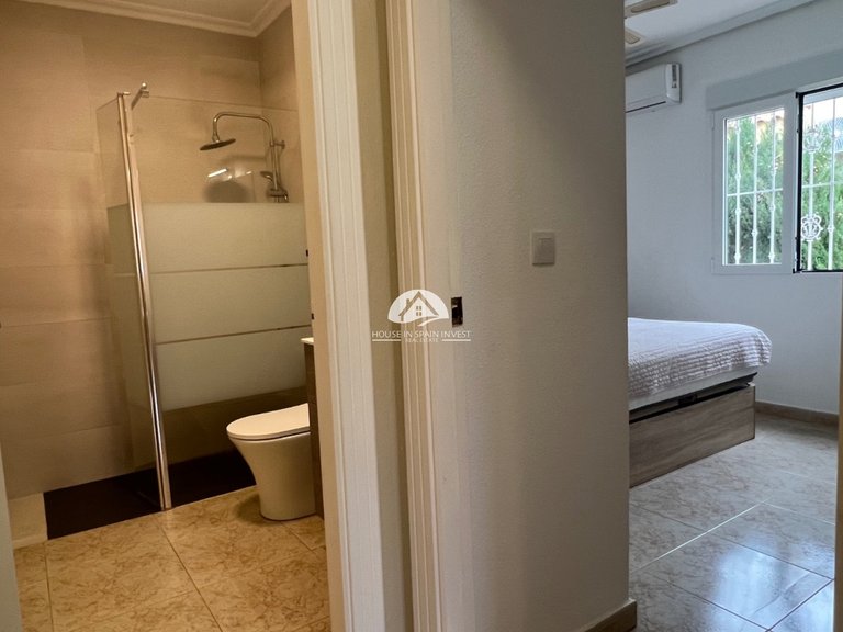 Villa for Sale in Ciudad Quesada Rojales - Ciudad Quesada, Alicante 10