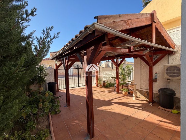Villa for Sale in Ciudad Quesada Rojales - Ciudad Quesada, Alicante 21