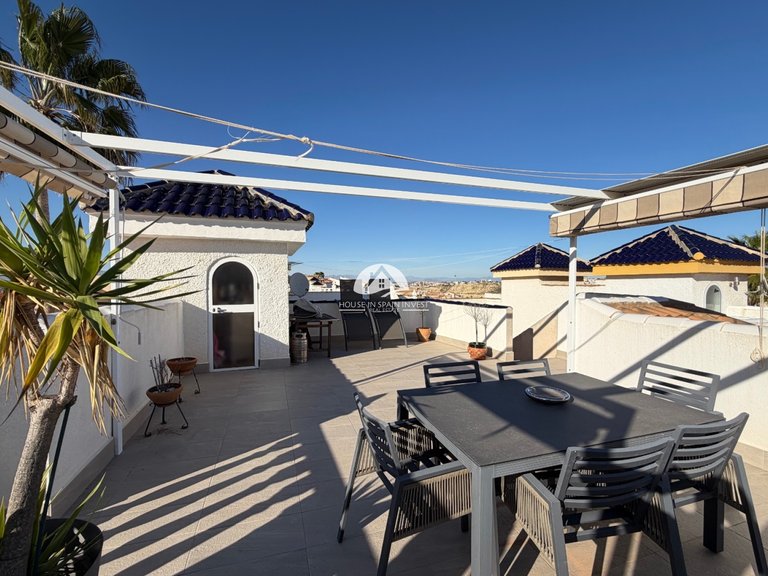 Villa for Sale in Ciudad Quesada Rojales - Ciudad Quesada, Alicante 28