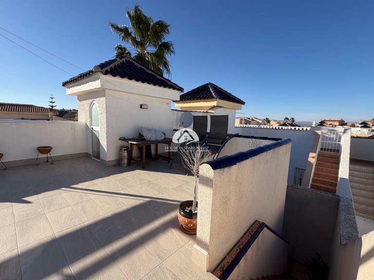 Villa for Sale in Ciudad Quesada Rojales - Ciudad Quesada, Alicante 32