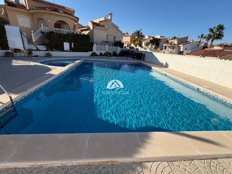 Villa for Sale in Ciudad Quesada Rojales - Ciudad Quesada, Alicante 34