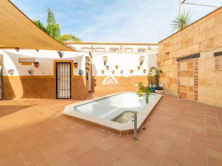 Villa for Sale in Los Balcones Torrevieja, Alicante 1