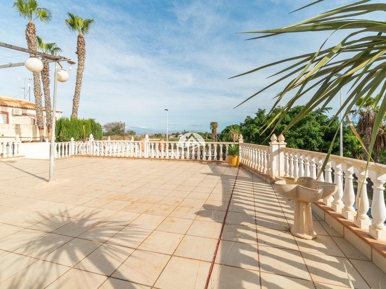 Villa for Sale in Los Balcones Torrevieja, Alicante 29