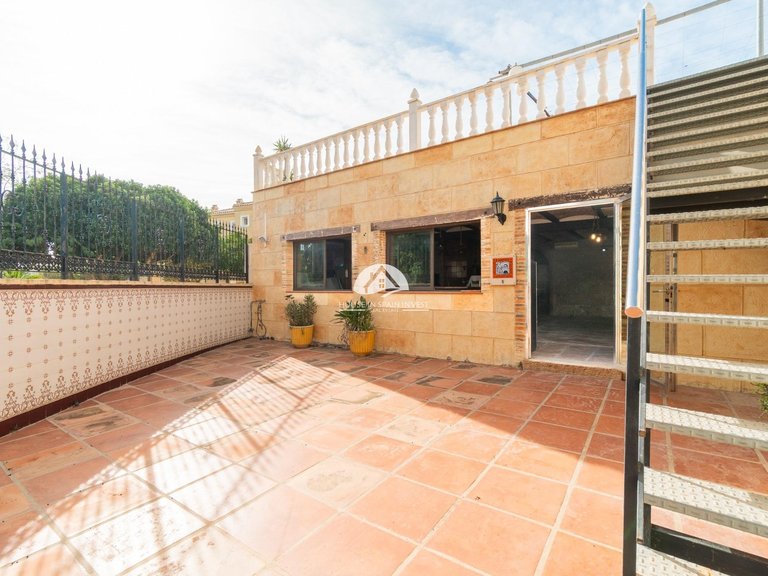 Villa for Sale in Los Balcones Torrevieja, Alicante 32