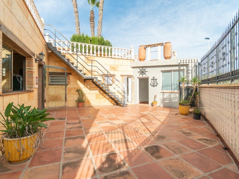 Villa for Sale in Los Balcones Torrevieja, Alicante 33