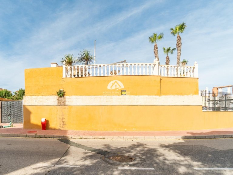 Villa for Sale in Los Balcones Torrevieja, Alicante 39