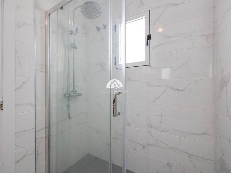 Penthouse for Sale in El Acequión - Los Náufragos Torrevieja, Alicante 23