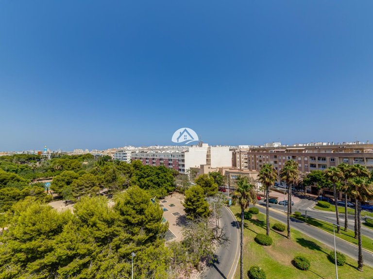 Penthouse for Sale in El Acequión - Los Náufragos Torrevieja, Alicante 41