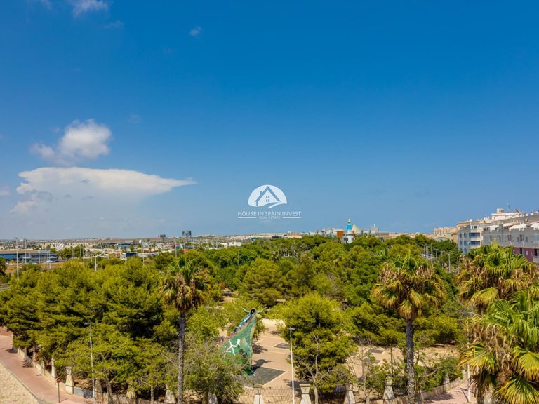 Penthouse for Sale in El Acequión - Los Náufragos Torrevieja, Alicante 50