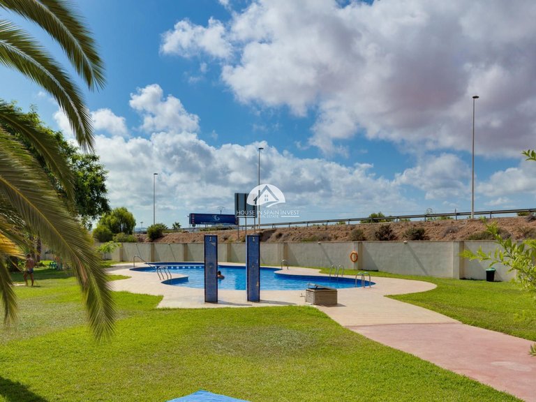 Penthouse for Sale in El Acequión - Los Náufragos Torrevieja, Alicante 32