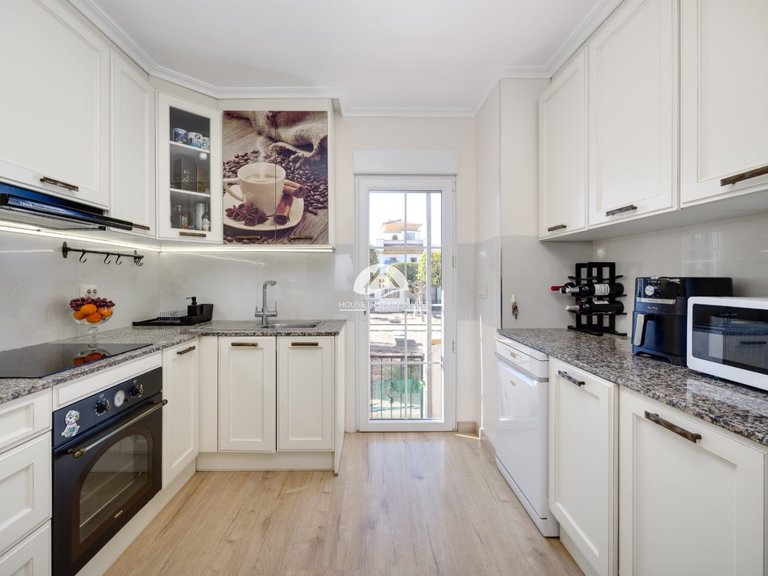 Town House for Sale in Torrevieja Torrevieja, Alicante 7