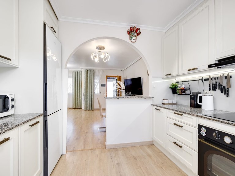 Town House for Sale in Torrevieja Torrevieja, Alicante 5