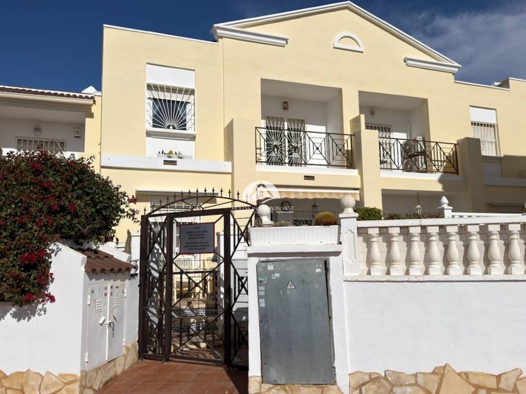 Villa for Sale in Ciudad Quesada Rojales - Ciudad Quesada, Alicante 1