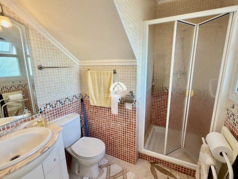 Villa for Sale in Ciudad Quesada Rojales - Ciudad Quesada, Alicante 7