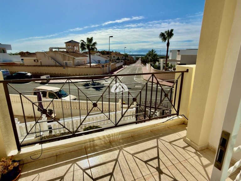Villa for Sale in Ciudad Quesada Rojales - Ciudad Quesada, Alicante 11