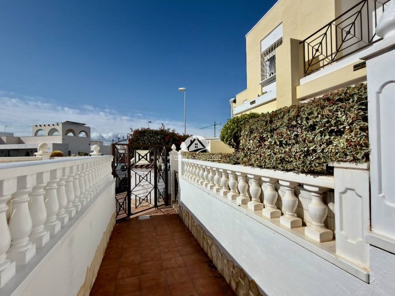 Villa for Sale in Ciudad Quesada Rojales - Ciudad Quesada, Alicante 16